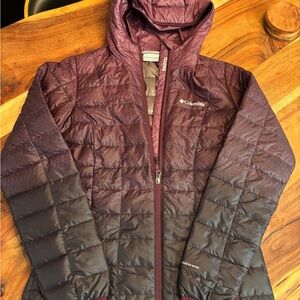 Columbia Maroon Quilted Jacket